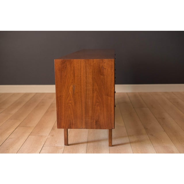 Mid Century Modern Walnut 12-Drawer Dresser by Jack Cartright for Founders Co. For Sale - Image 13 of 18
