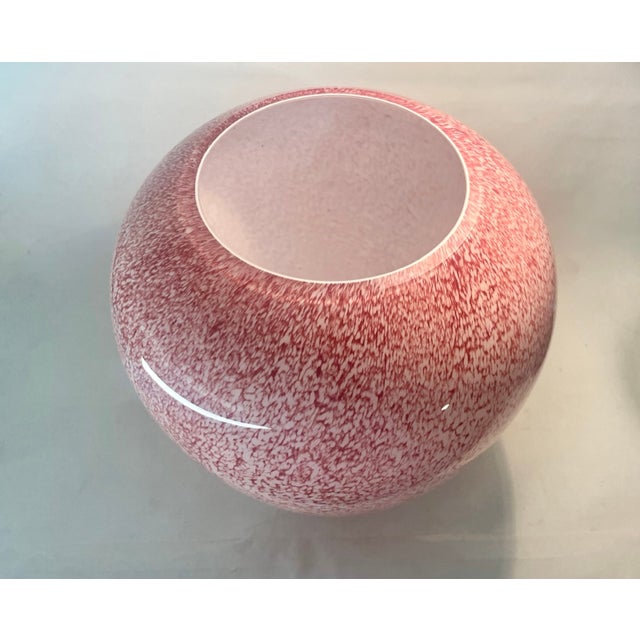 Large 13" Mid-Century Pink & White Spatter Glass Statement Vase For Sale In Atlanta - Image 6 of 9