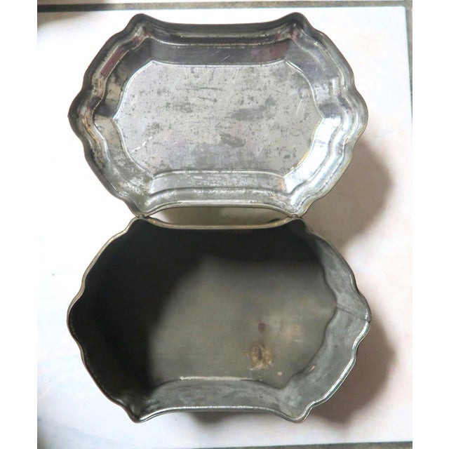 1878 Paris Exhibition - Huntley & Palmers "The Grand Prize" Gold Medal & Diploma of Honour - Hinged Lidded Biscuit Tin c.1887 For Sale - Image 10 of 14