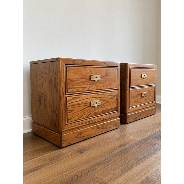 Campaign Vintage Thomasville Campaign Nightstand Pair For Sale - Image 3 of 13