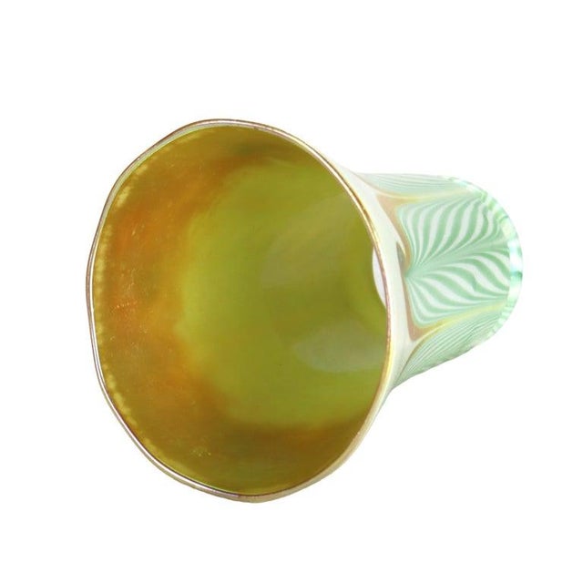 1920s 1920s Arts & Crafts Steuben Pulled Feather Art Glass Shade, Oversized Fitter For Sale - Image 5 of 6