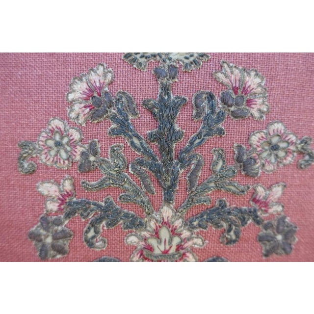 French Pair of Metallic and Chenille Appliqued Linen Pillows by Melissa Levinson For Sale - Image 3 of 6