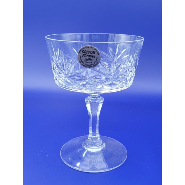 Elevate your next celebration with this set of 6 vintage champagne glasses. Made of original crystal and featuring the...