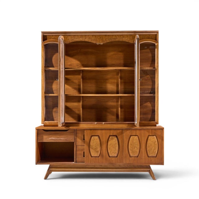 Young Manufacturing Mid Century Walnut and Burlwood Credenza and Hutch For Sale - Image 12 of 13
