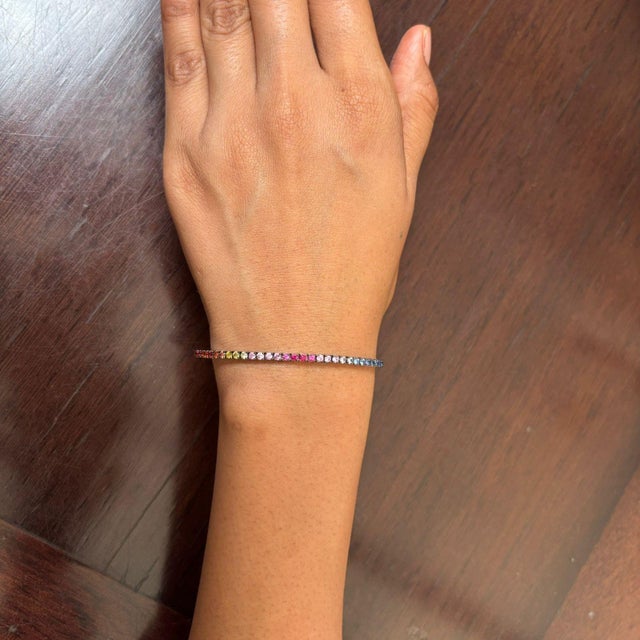 Natural Multi sapphire 1.92cts bracelet in 18k gold For Sale - Image 13 of 18