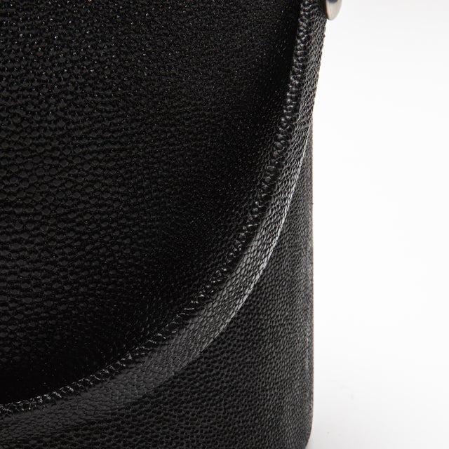 Elevate your barware collection with this exquisitely handcrafted Black Shagreen Ice Bucket by KIFU Paris, a stunning...