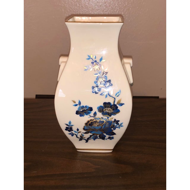 Elevate your tablescape or mantel styling with this curated set of three vintage Lenox porcelain pieces in the...