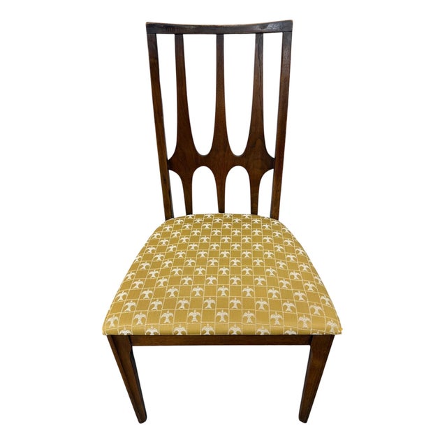 Wood Mid-Century Modern Broyhill Brasilia Walnut Dining Chairs - Set of 6 For Sale - Image 7 of 9