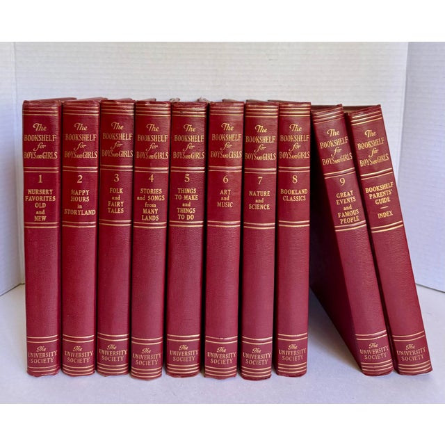 This charming 1960 The Bookshelf for Boys and Girls collection by The University Society includes ten richly illustrated...