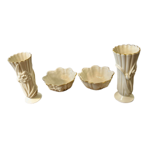 Late 20th Century Set of 4, Lenox Certified Ivory Daffodil Vases