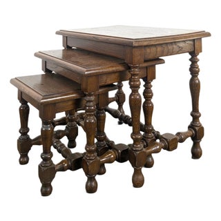Vintage Rustic Oak Nesting Tables, Set of 3 For Sale