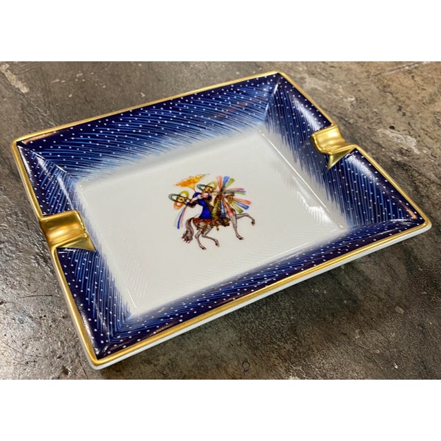 Hermès 1980s Vintage Hermes Blue Porcelain Fan Ashtray For Sale - Image 4 of 8