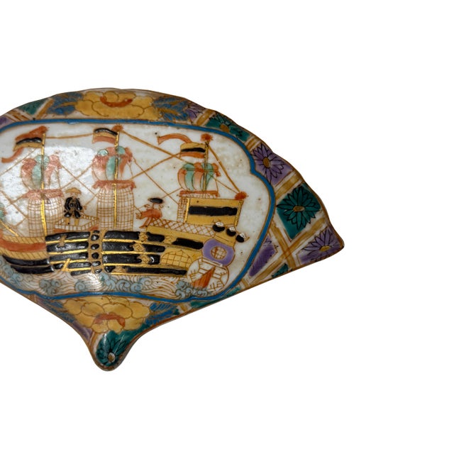 Vintage Western Sailing Ship Graphic Fan Shape Porcelain Trinket Box For Sale - Image 9 of 9