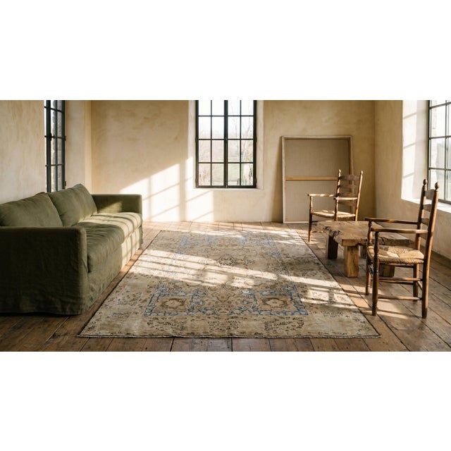 1890s Tan Camel Medallion Antique s.e. Kirman Lavar Carpet 4' X 6'4" Wool Knotted Rug For Sale In New York - Image 6 of 8