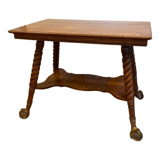 1900s Antique Victorian Oak Parlor Table For Sale