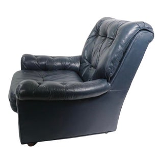 Classic Leather Club Lounge Chair For Sale