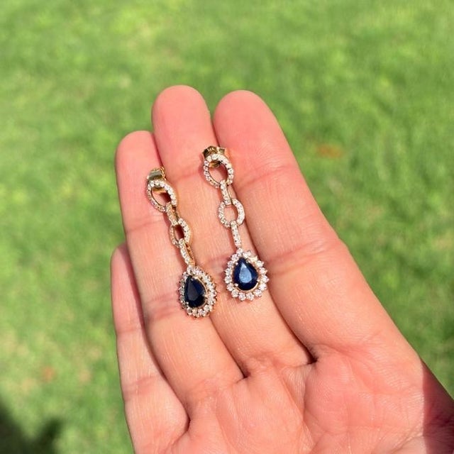 Geometric 1.61ct Blue Sapphire & Diamond Link Drop Earrings in 14k Yellow Gold- A Pair For Sale In New York - Image 6 of 13
