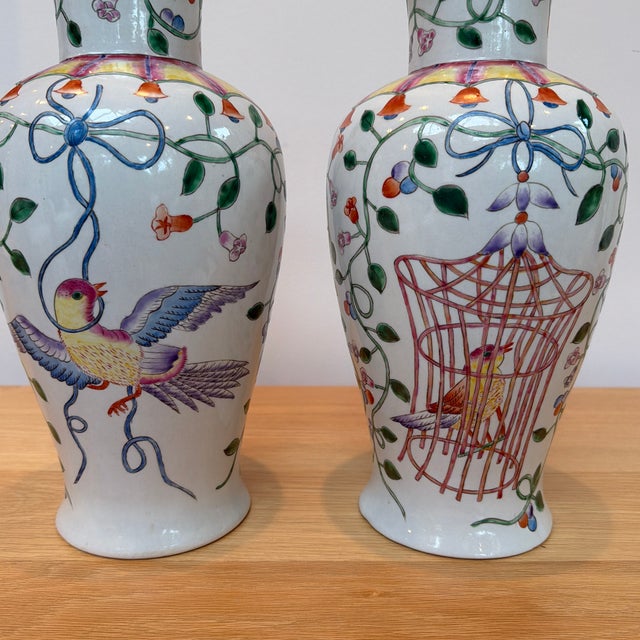Pair of Altfield Hong Kong Hand-Painted Chinoiserie Bird & Floral Porcelain Vases, 14” For Sale In New York - Image 6 of 12