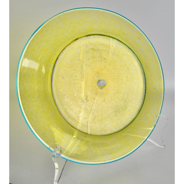 Mid 20th Century Murano Glass Venetian Hand Blown Luminescent Yellow Plates With 24k Gold- Set of 12 For Sale In Los Angeles - Image 6 of 7