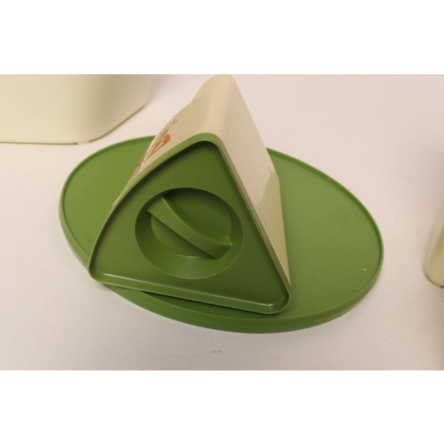 Vintage Sterilite Four Piece Canister Set With Lazy Susan Base in Cream and Green Plastic With Butterfly Motif For Sale - Image 12 of 17