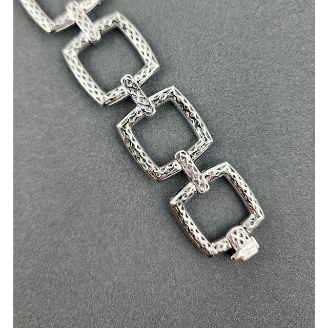 Metal 13.38 Ct Natural Emerald & Diamond Bracelet For Sale - Image 7 of 8