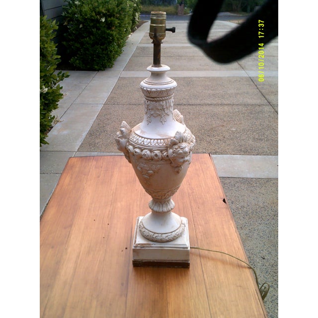 1940s Vintage Figures Plaster Lamp For Sale - Image 5 of 5