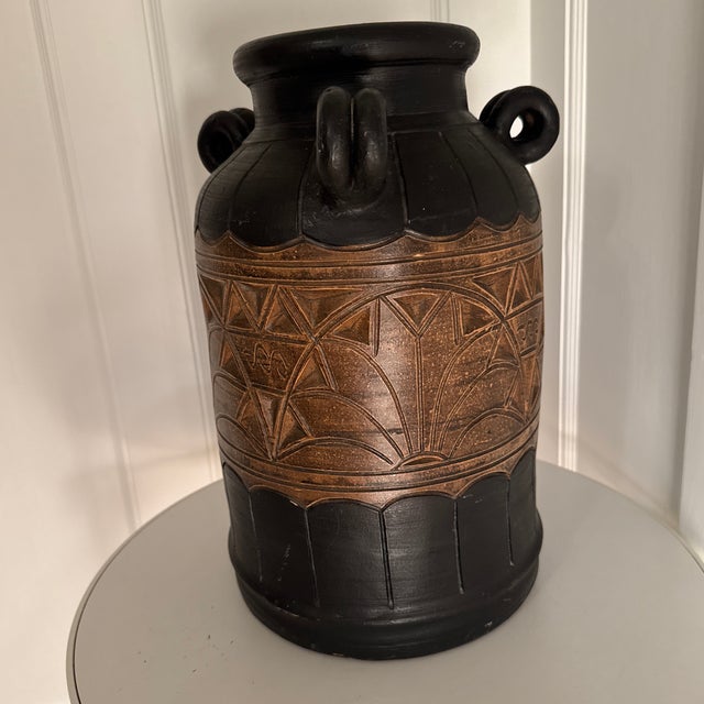 Sculpture Materials Late 20th Century Southwestern Geometric Clay Large Vase For Sale - Image 7 of 8