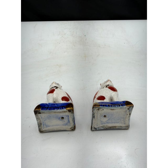 White Pair of Rare Ceramic Small Cat Figurines For Sale - Image 8 of 8