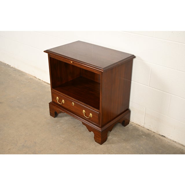 Harden Furniture Harden Furniture Georgian Carved Cherry Wood Nightstand For Sale - Image 4 of 13