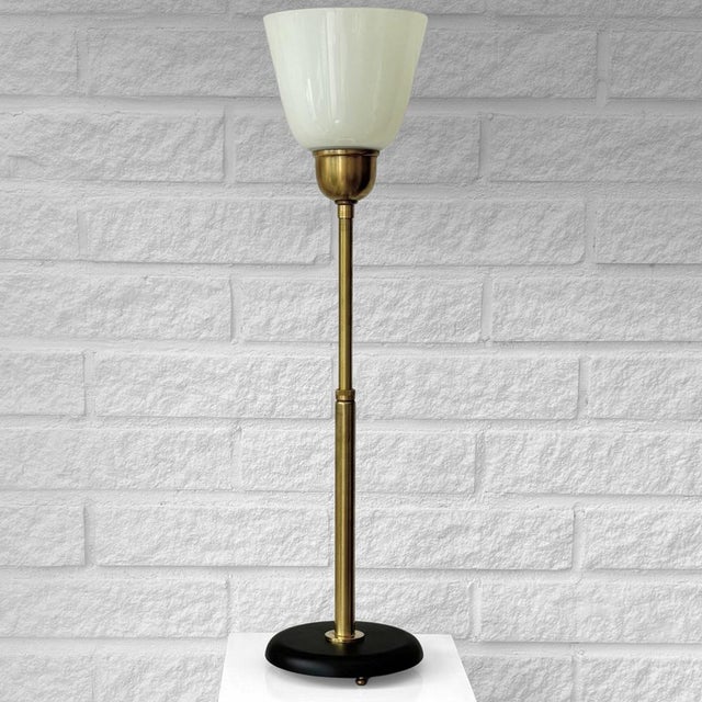 Model 15505 Table Lamp in Brass and Veluria Glass by Harald Notini for Böhlmarks, Sweden, 1940s For Sale - Image 4 of 14