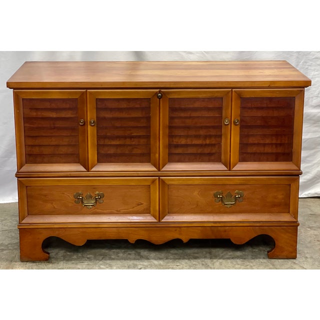 Vintage Lane Altavista Tradition American Walnut Cedar Lined Blanket Chest Chairish