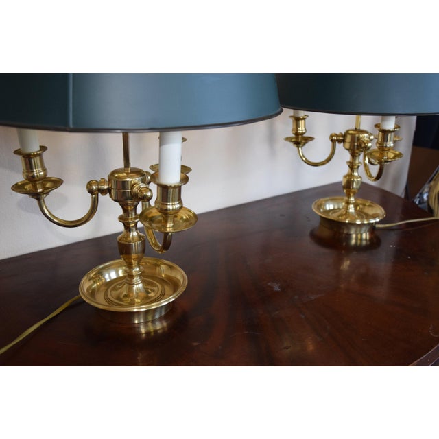Empire Brass Bouillotte Lamps with Green Tole Shades, 1960s, Set of 2 For Sale - Image 3 of 11