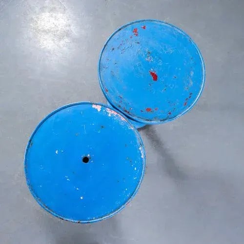 1950s Round Royal Blue Side or Dining Tables from Tolix, 1950s, Set of 2 For Sale - Image 5 of 6