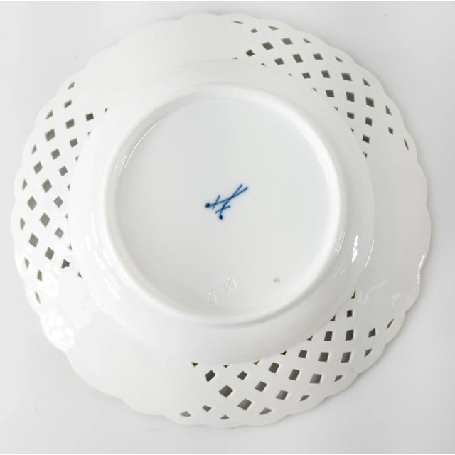 19th Century Set of 6 Meissen Reticulated 8 1/8" Porcelain Luncheon Plates For Sale - Image 9 of 11