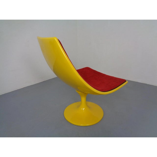 Red Italian Fiberglass Swivel Chair, 1960s For Sale - Image 8 of 18