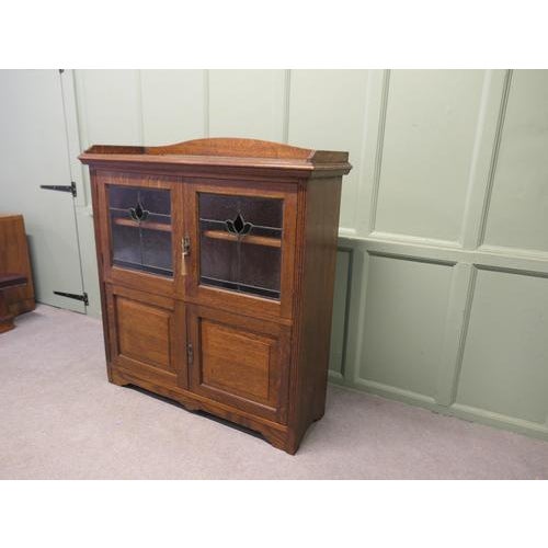 Late 19th Century Arts and Crafts Bookcase in Oak and Stained Glass, 1880 For Sale - Image 5 of 8