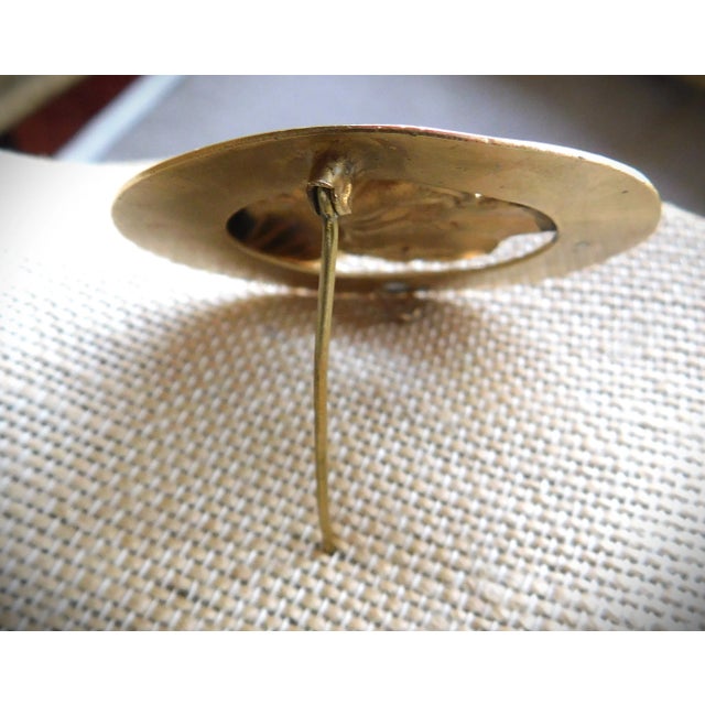 1910s Art Nouveau Antique Gold Woman Profile Round Brooch, C. 1900 For Sale - Image 5 of 7