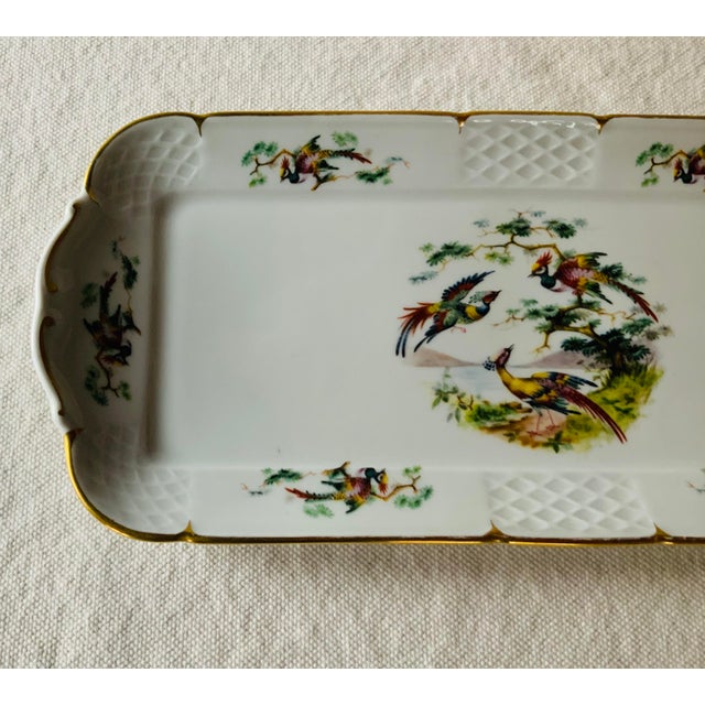 1960s French Hand-Painted Porcelain Tray With Exotic Birds and Gilt Trim - SFP Foëcy For Sale - Image 6 of 18