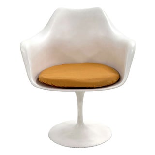 Taupe Swivel Tulip Dining Chair by Eero Saarinen for Knoll, 1960s For Sale