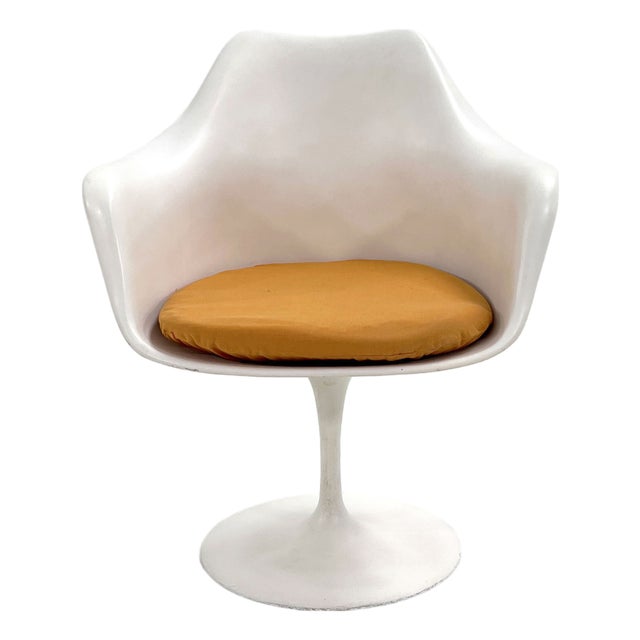 Taupe Swivel Tulip Dining Chair by Eero Saarinen for Knoll, 1960s For Sale