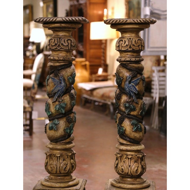 French Pair of 18th Century French Carved Polychrome Pedestals With Birds & Grapevines For Sale - Image 3 of 12
