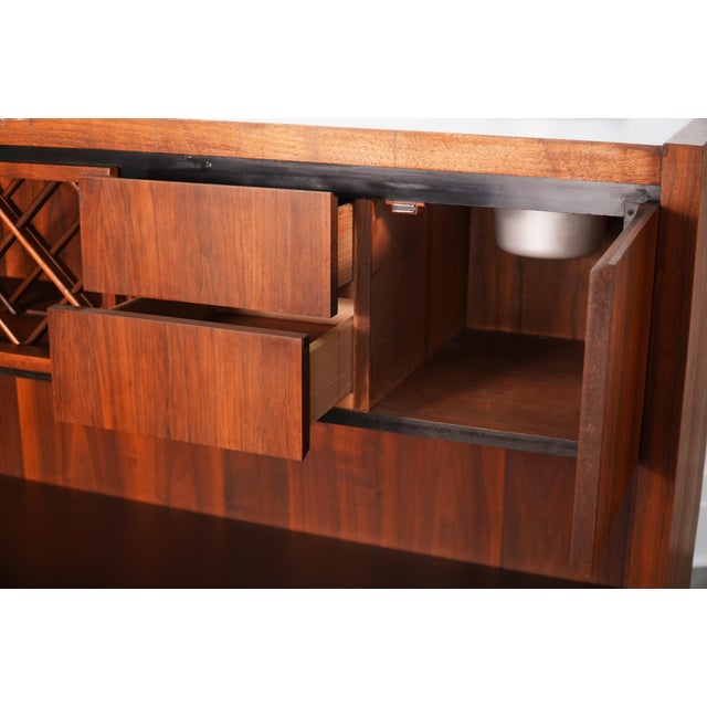 Wood 1970s Arthur Umanoff for Dillingham Mid-Century Dry Bar American Walnut For Sale - Image 7 of 17