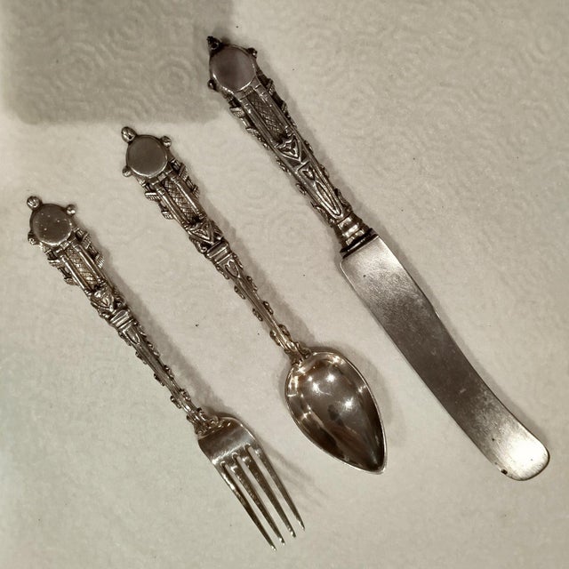 Gothic-Style Silver Cutlery with Case, 1800s, Set of 4 For Sale - Image 10 of 12