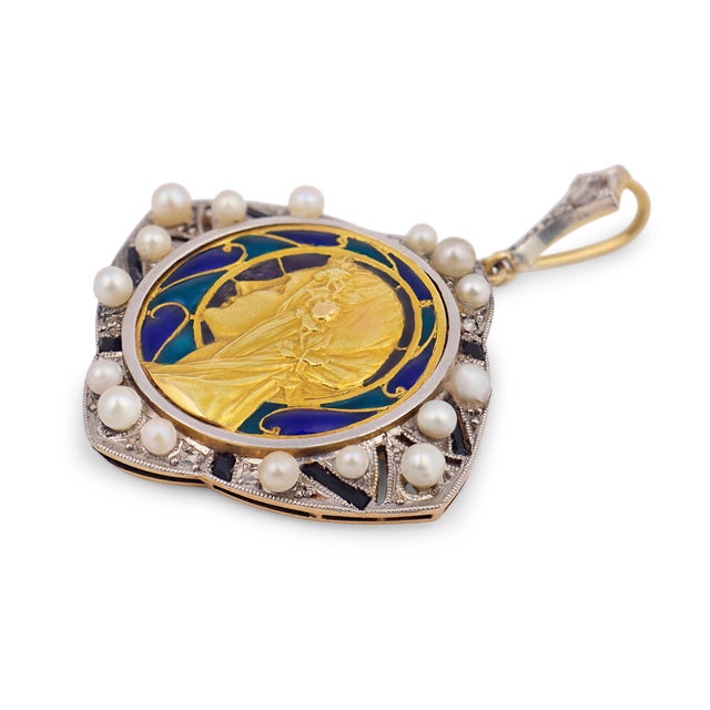 Late 19th Century Victorian Pearl 18k Yellow Gold Enamel Pendant For Sale - Image 4 of 6