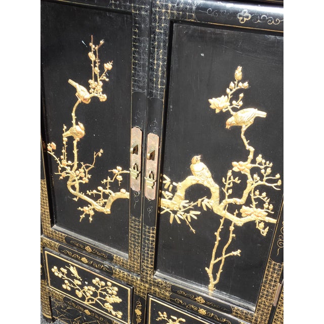 Vintage Oriental Chinese Chinoiserie Black Lacquer Cabinet W Drawers 2of2 For Sale In Los Angeles - Image 6 of 18