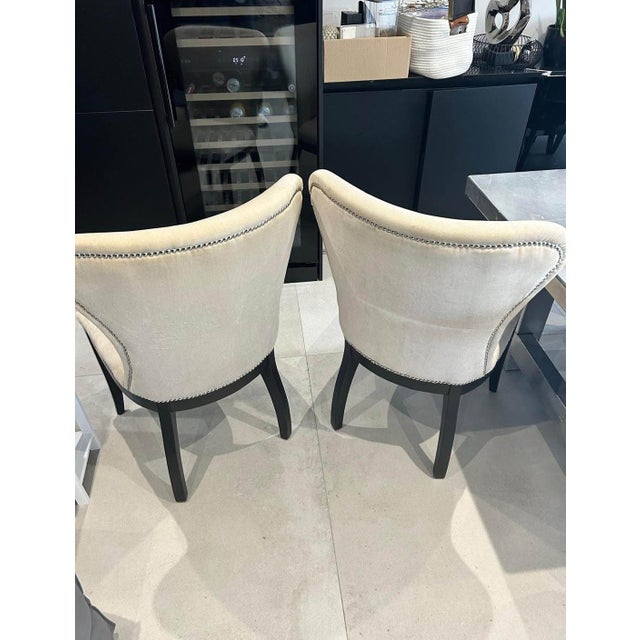 Stunning dining set by Timothy Oulton. The distressed aluminium finish in Vintage Aero gives a modern twist to the classic...