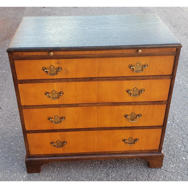 Wood 1940s Baker Furniture Satinwood and Walnut Chest With Pull Out Tray For Sale - Image 7 of 12