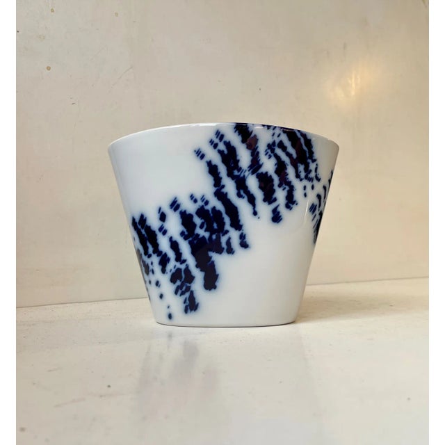 Blue and White Porcelain Vase by Ivan Weiss for Royal Copenhagen, 1980s For Sale - Image 10 of 10
