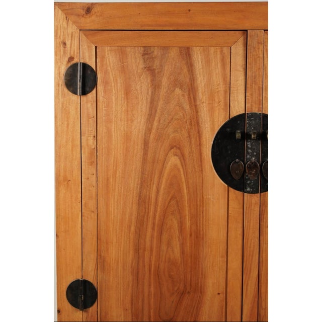 Wood Late 20th Century Large Chinese Carved Camphorwood Cabinet For Sale - Image 7 of 7