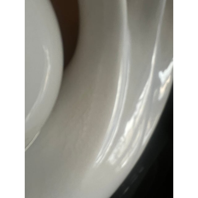 Vintage Mid-Century Modern Art Deco Porcelain Lamps - a Pair For Sale In New York - Image 6 of 9
